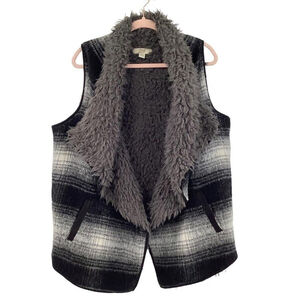 Plaid Wool Blend Faux Fur Lined Vest Grey Black Cabincore Cozy Gorpcore Rustic